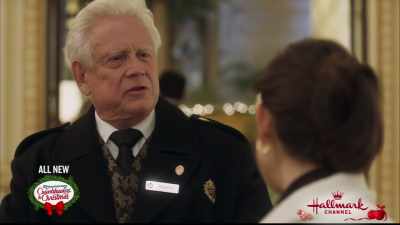 Sometimes I just like to stick
around till everybody - Christmas at the Plaza