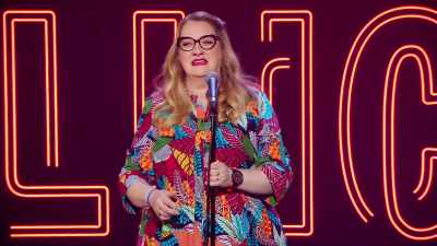 Sometimes I look down
that toilet - Sarah Millican: Bobby Dazzler