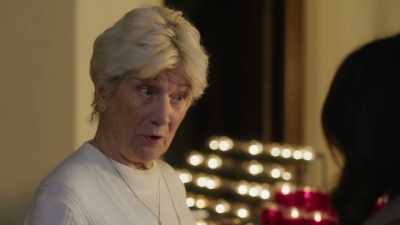 Sometimes we just need a
little help from our neighbors. - A Big Fat Family Christmas
