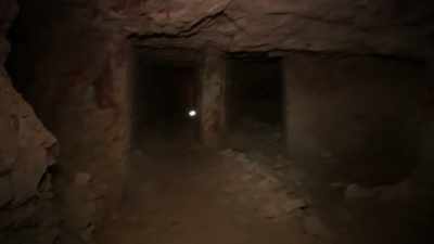 Sometimes the old miners left opal - Outback Opal Hunters