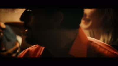 Hold up hold up hold up hold up Stop the music StopYo someone pass The Weeknd the micWhere the fuck's the black lightWhat's going on back there No I asked for a black lightI'm not performing until there's a fucking black light on this fucking stagePut on - Uncut Gems