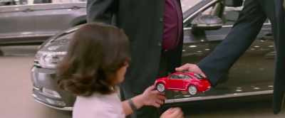 Son, this car is for you.
Go, play with it. - Good Newwz