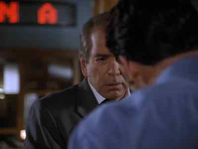 Son, I've seen her like this before. - Lois & Clark: The New Adventures of Superman