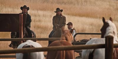 - Son of a bitch.
- Yeah. - Yellowstone
