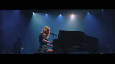 [song ends] - Taylor Swift City of Lover Concert