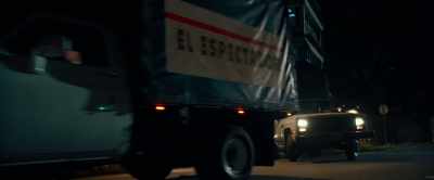 - Sons of bitches.
- Relax, Pablo, relax. - Loving Pablo
