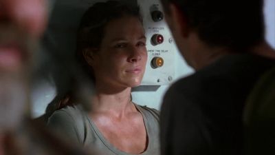 Soon as we get to the boat
we'll go back for him. - Lost