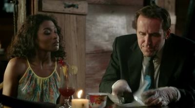 Soot. On the inside of this lock. - Death in Paradise