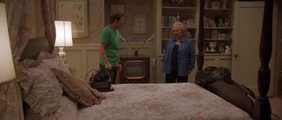 Sophie didn't die on the bed - Grandma's Boy