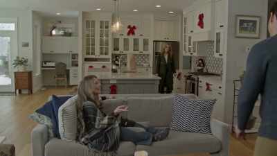 Sophie, this is doctor-- - Meeting Mr. Christmas