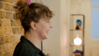 [Sophie] Oh, my God.
Where is everything? [chuckles] - Glow Up: Britain's Next Make-Up Star