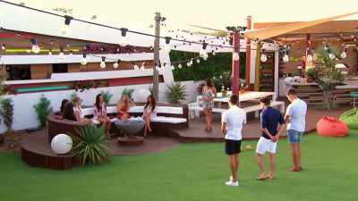 SOPHIE: The boy
who we would like to make - Love Island