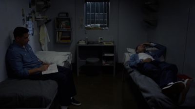 Sorry about what happened
with the warden. - Suits