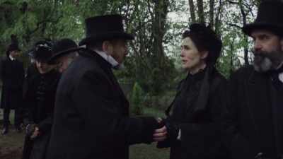 Sorry again, madam, for...
- Oh, Mr. Blennerhasset, - Dead Still