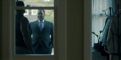 Sorry for ambushing you like this.
May I come in? - Accused
