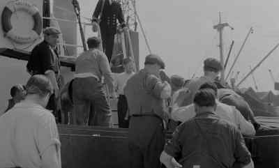 Sorry, boys.
They want her cleared tonight. - Dunkirk