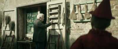- Sorry!
- Do you have any money to give me? - Pinocchio