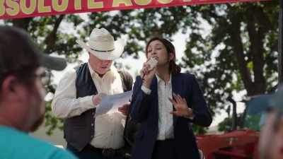 Sorry, folks, but today's
auction has been canceled, - Bluff City Law
