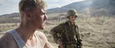 Sorry, guys, we're way behind.
Think I made a wrong turn. - Ghosts of War