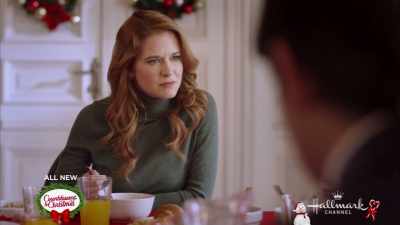 - Sorry I have to do that,
but I need one last dance. - Christmas in Vienna