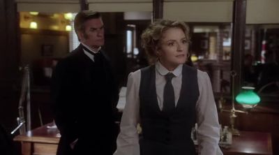 - Sorry if I'm interrupting.
- It's quite alright, Julia. What is it? - Murdoch Mysteries