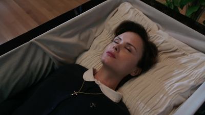 Sorry to interrupt,
but we need your help. - Once Upon a Time