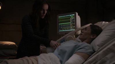 - Sorry. Is it too tight?
- No. - Marvel's Agents of S.H.I.E.L.D.