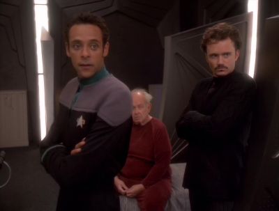 Sorry to keep you waiting. - Star Trek: Deep Space Nine