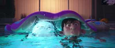 - Sorry, Savannah.
- Nice pool. - Ron's Gone Wrong