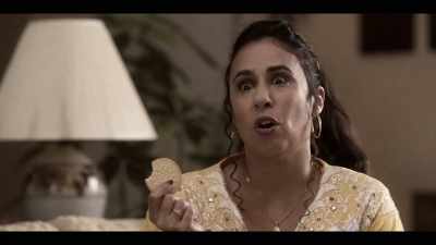 - Sorry they're so dry. - Gordita Chronicles