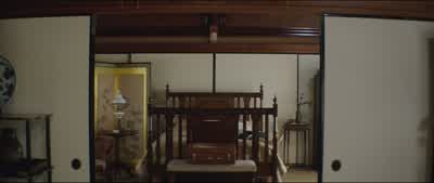 Sorry to be late. - The Handmaiden