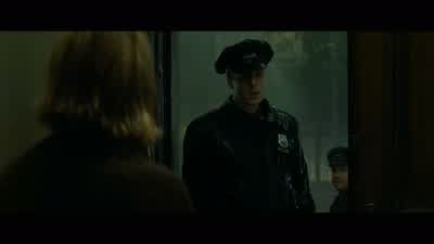 Sorry to disturb you, ma'am. - Panic Room