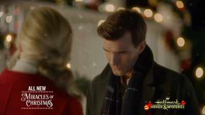 Sorry, um... Dad's about
to start his Christmas toast. - Time for You to Come Home for Christmas