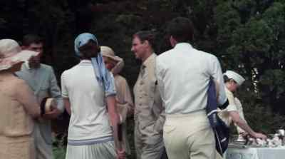 - Sorry we're late.
- Okay, hurry up. - The Great Gatsby