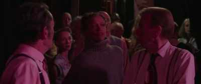 Sorry. Where the hell is Sandra?
We're on in five. - Finding Your Feet