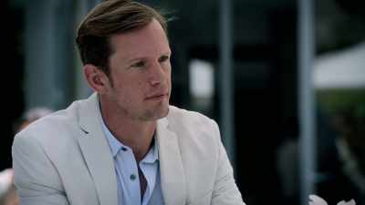 Sorry. Who negotiated
that deal? - Marvel's Runaways