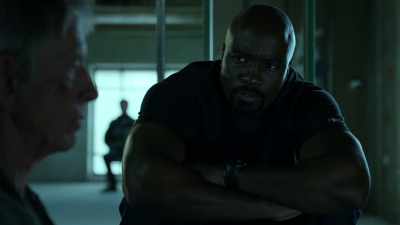 - Sorry for your loss.
- Thanks. - Marvel's The Defenders