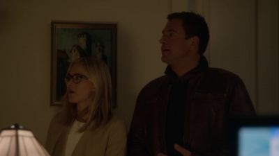 SOTO:
Come on in. - NCIS