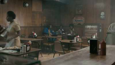 (SOUL MUSIC PLAYING ON SPEAKERS) - The Deuce