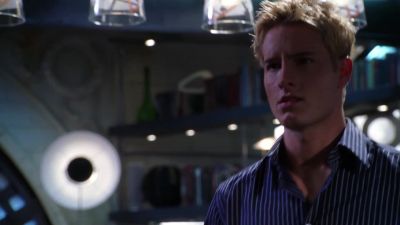 Sounds like a threat. - Smallville