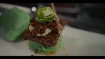 ["Souvenir" by Ages and Ages playing] - Street Food: USA