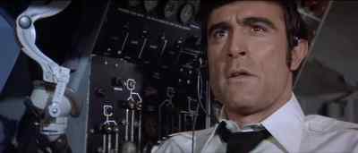 Soviet Air Commander, do you read me?
This is Global Flight 502. - Skyjacked