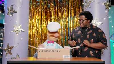 (SPEAKING FAUX SWEDISH) - Muppets Now