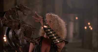 (Speaking foreign language
in distorted voice) - Howling II: Stirba - Werewolf Bitch