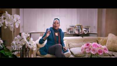 [speaking French] - Lady Boss: The Jackie Collins Story