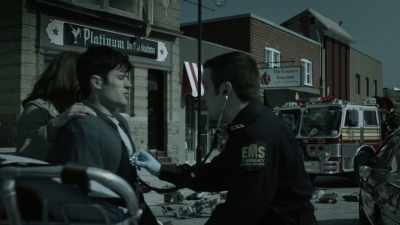 - [speaking indistinctly] - Eyewitness