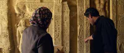 [speaking indistinctly] - Secrets of the Saqqara Tomb