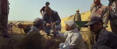 [speaking indistinctly] - Secrets of the Saqqara Tomb