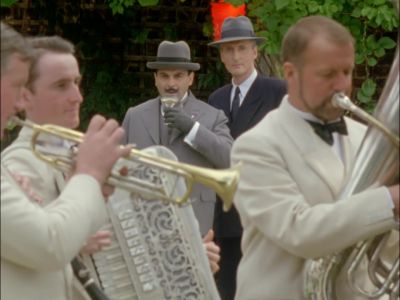 (speaking Italian) - Agatha Christie's Poirot
