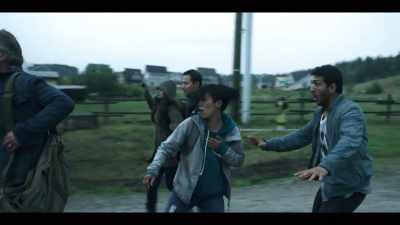 -[speaking Korean]
-Back up! Back up! - Black Summer
